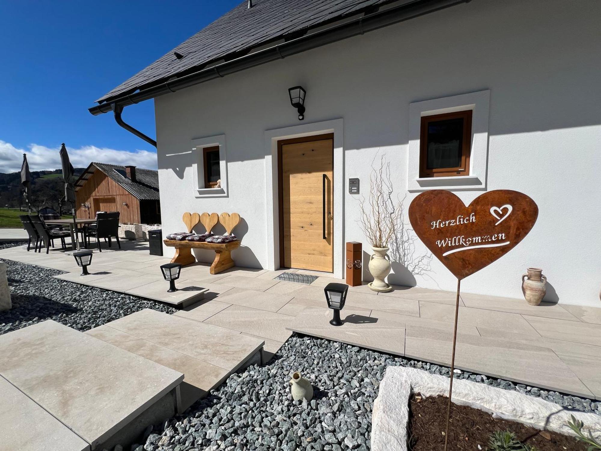 Sonnenschein Appartement- Und Ferienhaus Mit Terrasse Und Garten Eibiswald Exterior foto