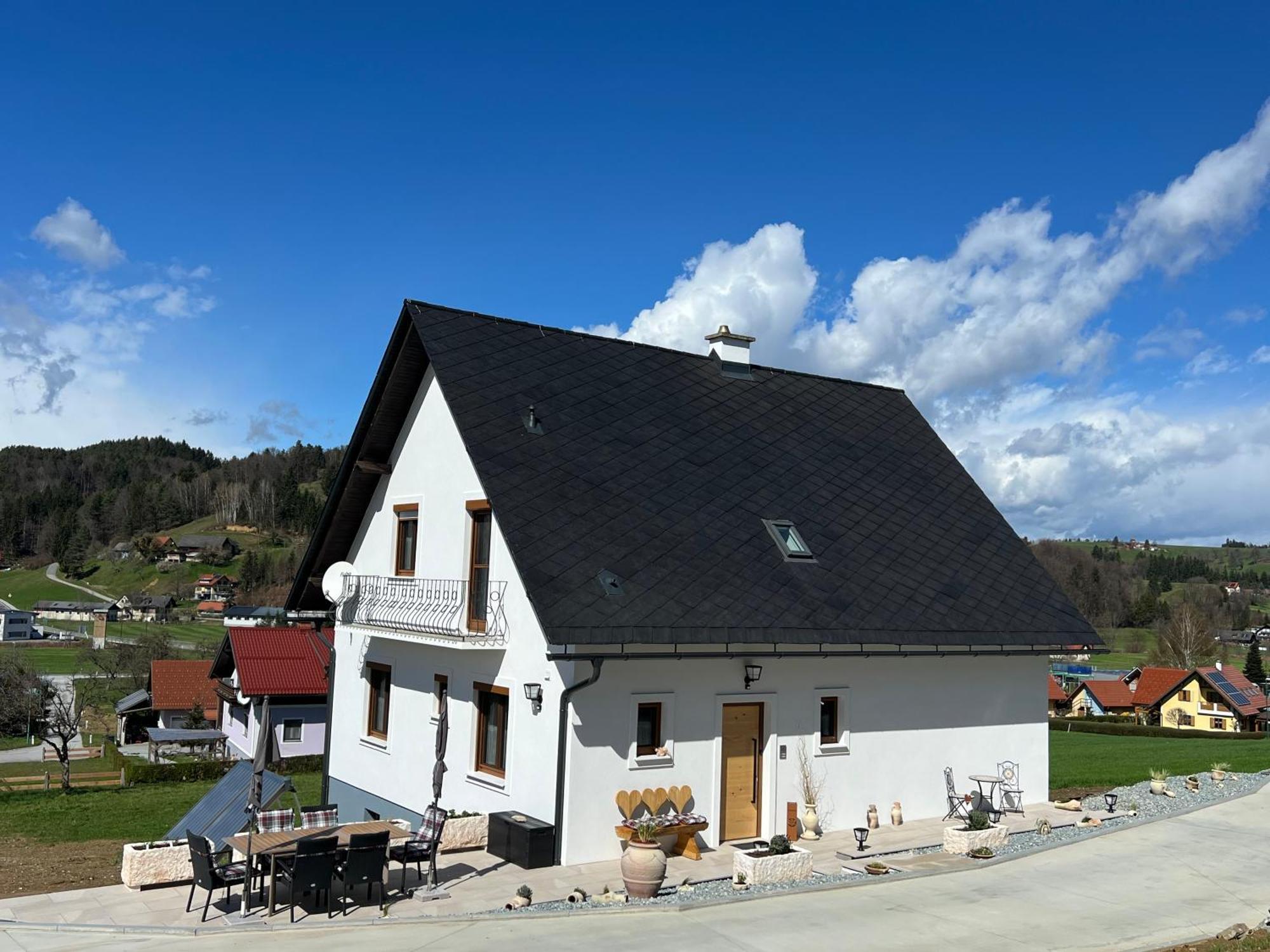 Sonnenschein Appartement- Und Ferienhaus Mit Terrasse Und Garten Eibiswald Exterior foto