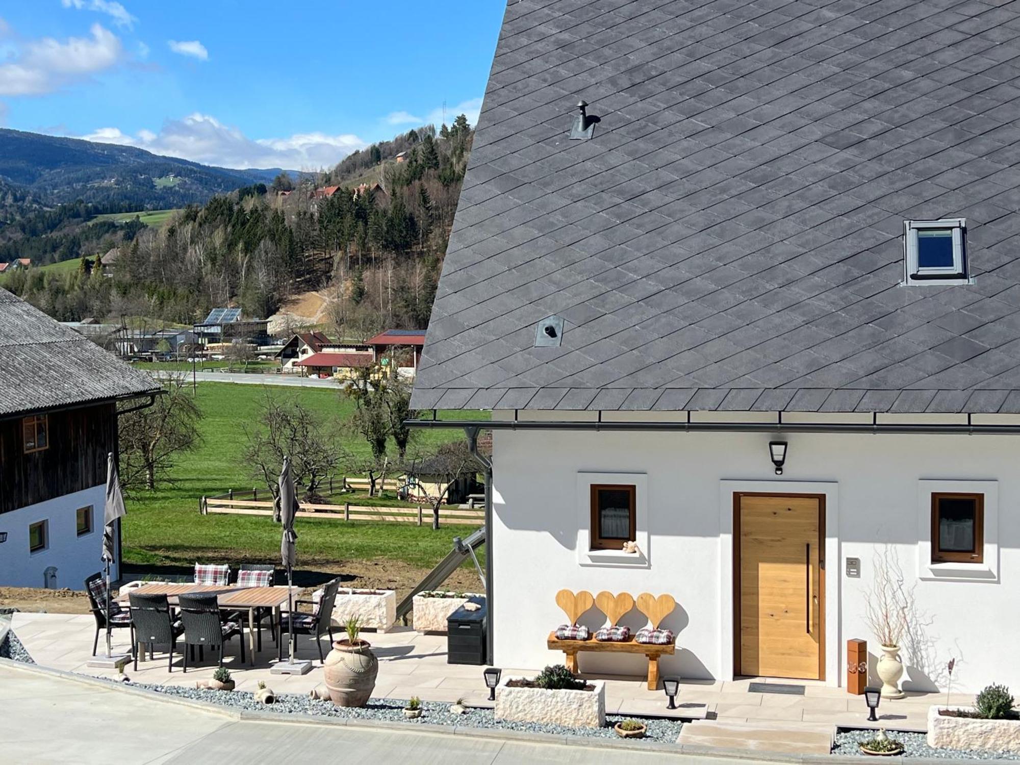 Sonnenschein Appartement- Und Ferienhaus Mit Terrasse Und Garten Eibiswald Exterior foto